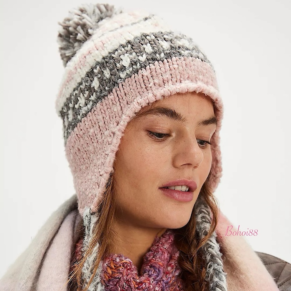 NEW Free People Pom Knit Beanie - Picture 13 of 13